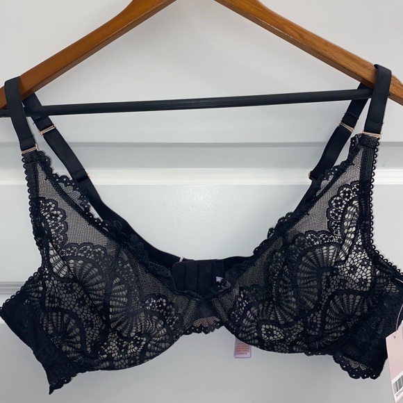 Savage X Fenty Intimates Sleepwear Savage Fenty Black Bra Poshmark